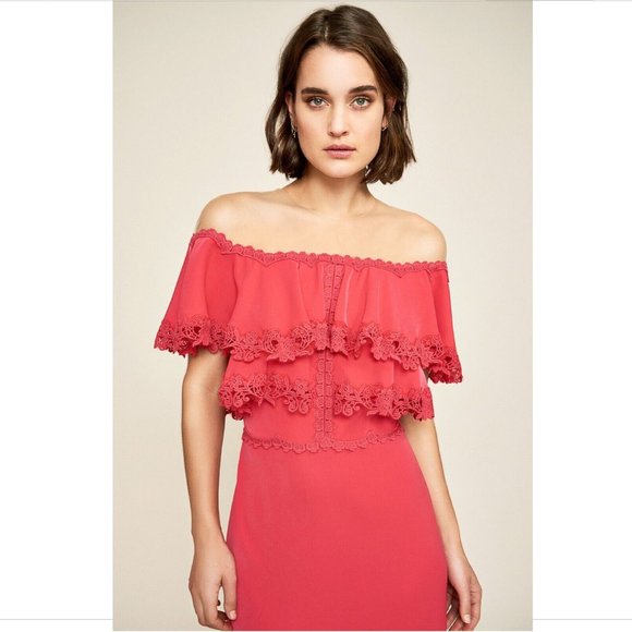 NEW $428 Tadashi Shoji Karlie Off-Shoulder Crepe Gown‎ Red [SZ 10 ] - Picture 2 of 11